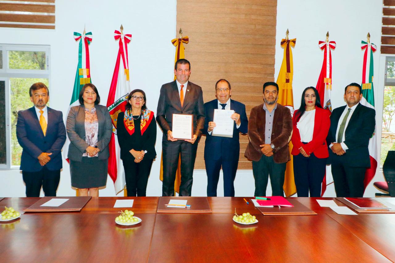 Firman UATx y Universidad Federal de Jataí carta de intención